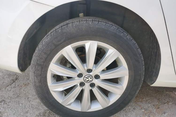 Used Volkswagen Bora 2019 Facelift Bora·Legend 1.5L Automatic Fashion Edition China VI Standard Right Rear Wheel Hub