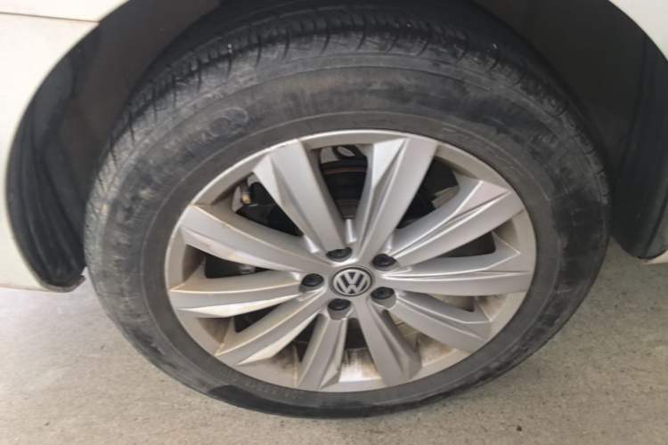 Used Volkswagen Bora 2019 Facelift Bora·Legend 1.5L Automatic Fashion Edition China VI Standard Right Rear Wheel Hub