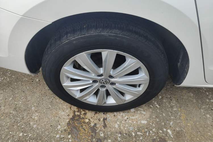 Used Volkswagen Bora 2019 Facelift Bora·Legend 1.5L Automatic Fashion Edition China VI Standard Right Rear Wheel Hub