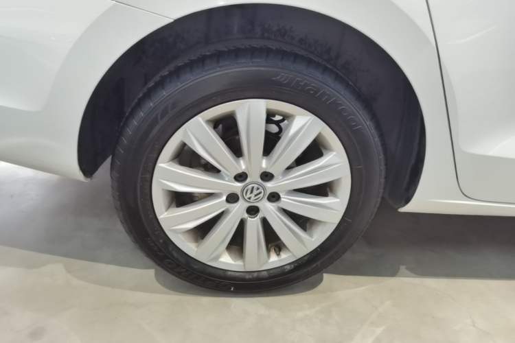 Used Volkswagen Bora 2019 Facelift Bora·Legend 1.5L Automatic Fashion Edition China VI Standard Right Rear Wheel Hub