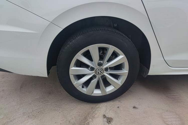 Used Volkswagen Bora 2019 Revised Version 280TSI DSG Elite Edition China V Standard Right Rear Wheel Hub