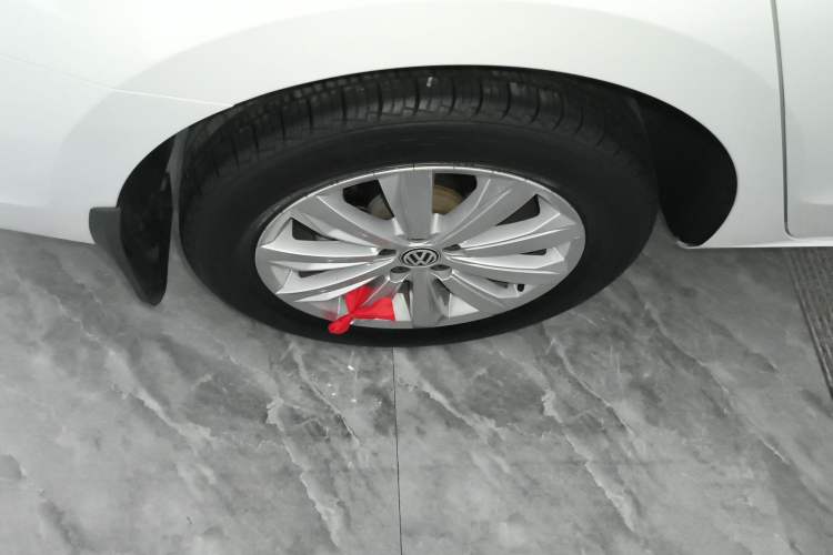 Used Volkswagen Bora 2019 Bora·Legend 1.5L Automatic Fashion Edition China VI Standard Right Rear Wheel Hub