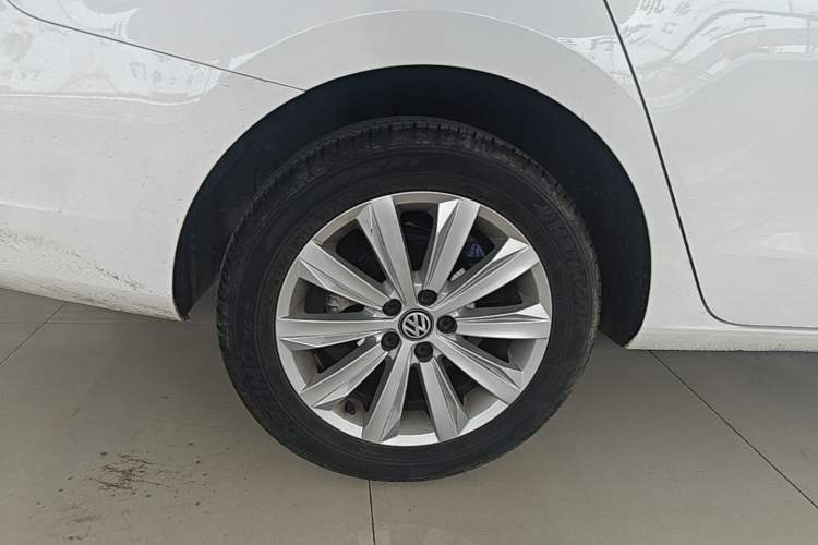 Used Volkswagen Bora 2019 Facelift Bora·Legend 1.5L Automatic Fashion Edition China VI Standard Right Rear Wheel Hub