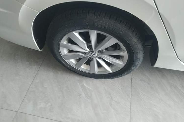 Used Volkswagen Bora 2019 1.5L Automatic Comfort Model Right Rear Wheel Hub