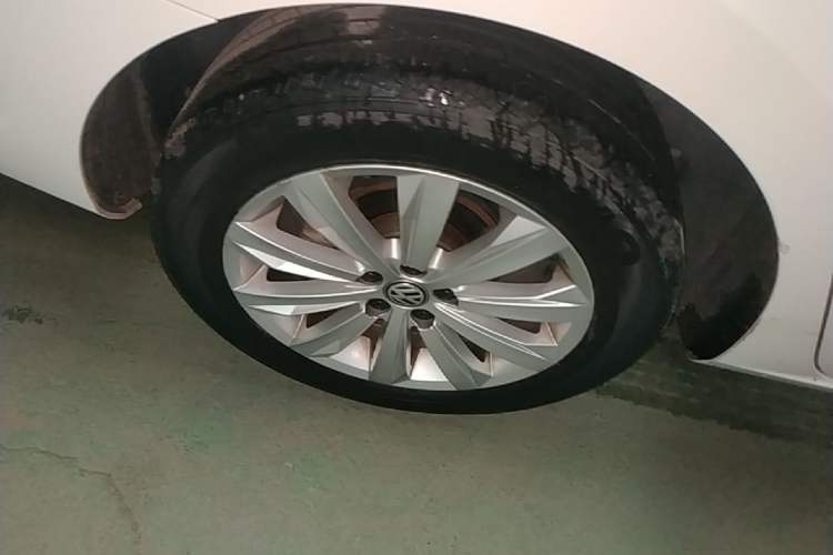 Used Volkswagen Bora 2019 Facelift Bora·Legend 1.5L Automatic Fashion Edition China VI Standard Right Rear Wheel Hub