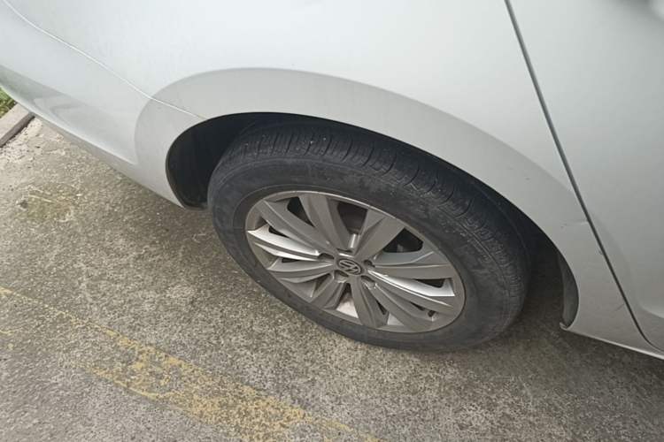 Used Volkswagen Bora 2019 Facelift Bora·Legend 1.5L Automatic Fashion Edition China VI Standard Right Rear Wheel Hub