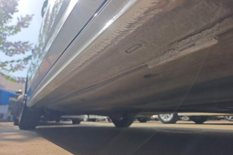 Used Volkswagen Bora 2019 1.5L Manual Fashion Edition Right Side Sill
