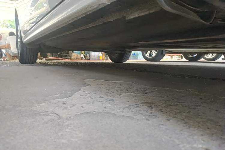 Used Volkswagen Bora 2019 Revised Version 1.5L Manual Fashion Edition China VI Standard Right Side Sill