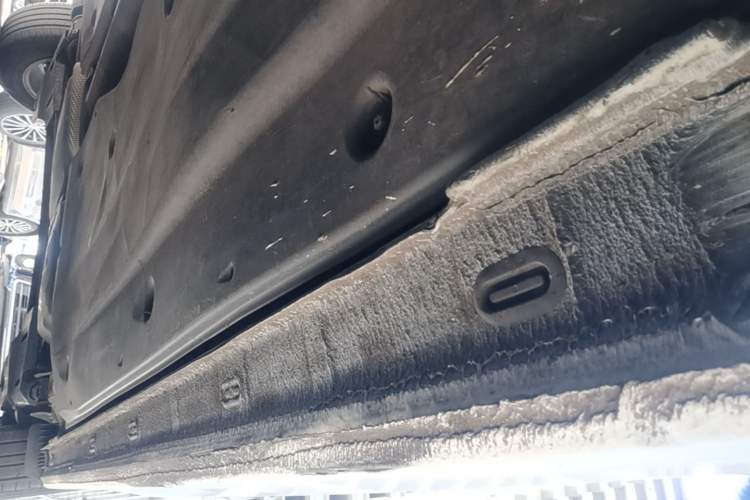 Used Volkswagen Bora 2019 1.5L Manual Fashion Edition Right Side Sill