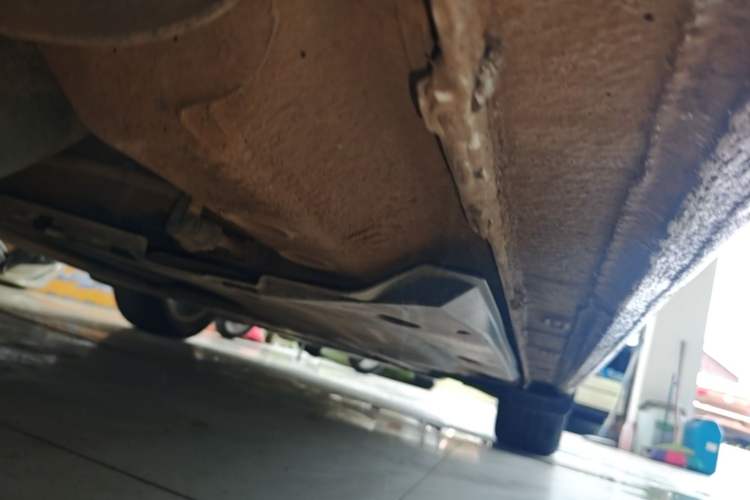 Used Volkswagen Bora 2019 1.5L Automatic Elite Version Right Side Sill