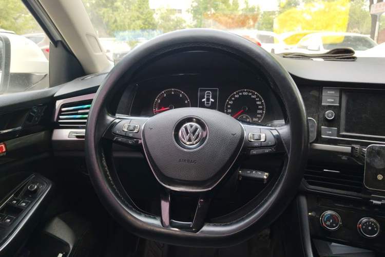 Used Volkswagen Bora 2019 Revised Version 1.5L Manual Comfort Edition China VI Standard Steering Wheel