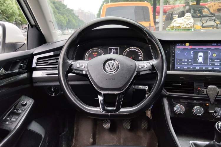 Used Volkswagen Bora 2019 1.5L Manual Comfort Version Steering Wheel