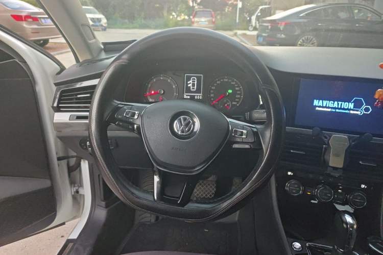 Used Volkswagen Bora 2019 1.5L Automatic Elite Version Steering Wheel