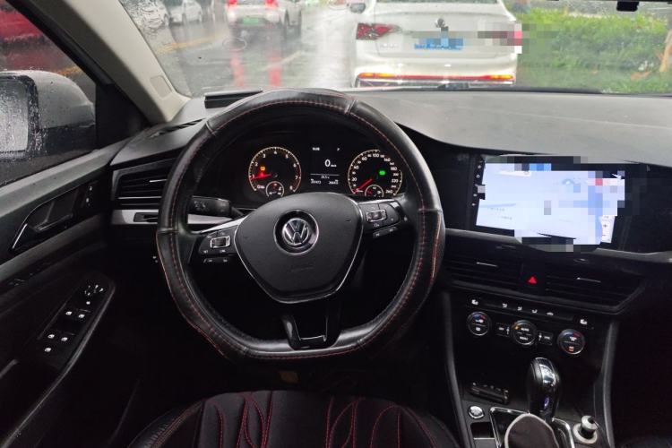Used Volkswagen Bora 2019 1.5L Automatic Elite Version Steering Wheel