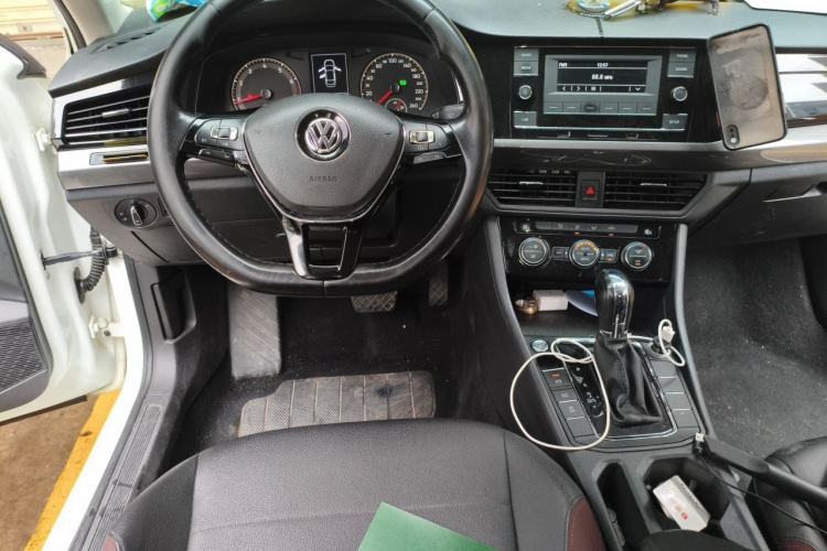 Used Volkswagen Bora 2019 1.5L Automatic Elite Version Steering Wheel