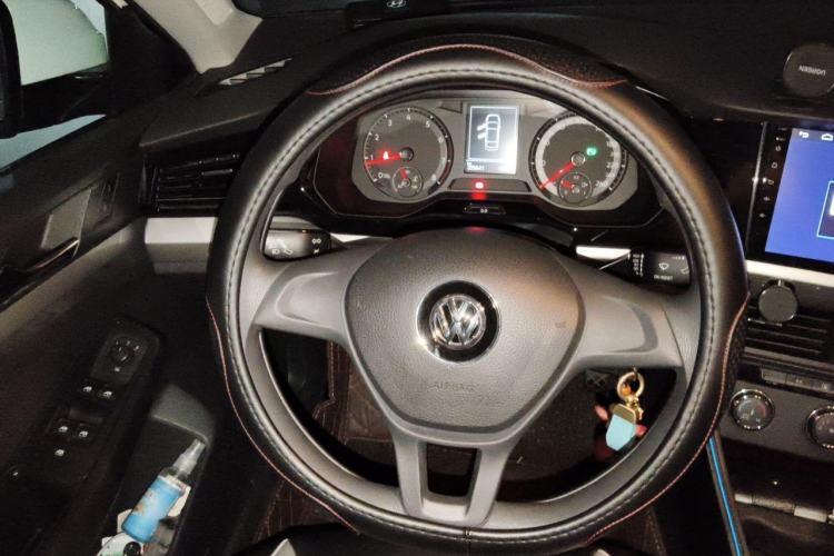 Used Volkswagen Bora 2019 Revised Version 1.5L Automatic Fashionable Style China VI Steering Wheel