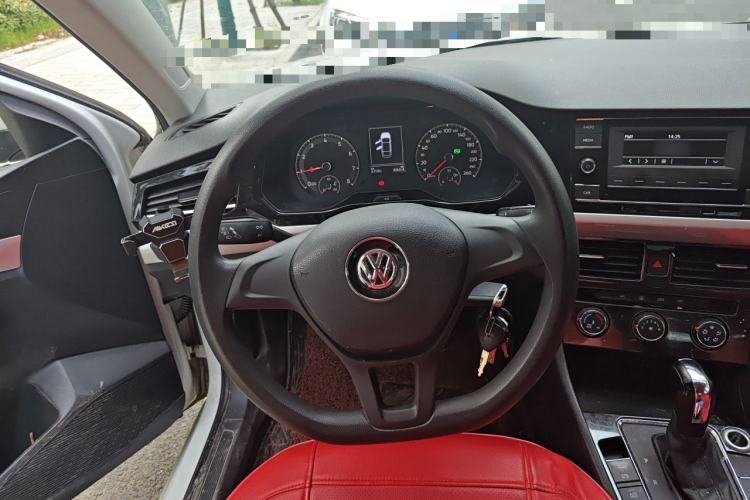 Used Volkswagen Bora 2019 1.5L Automatic Fashion Model Steering Wheel
