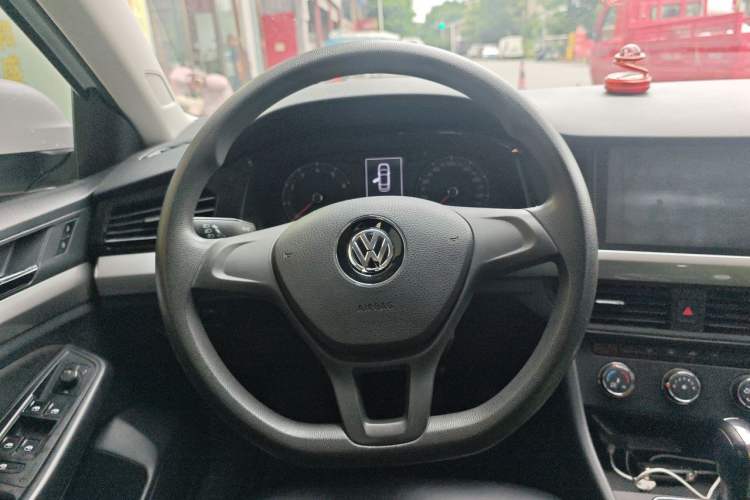 Used Volkswagen Bora 2019 Revised Version 1.5L Automatic Fashionable Style China VI Steering Wheel