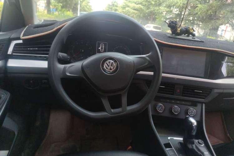 Used Volkswagen Bora 2019 1.5L Automatic Fashion Model Steering Wheel