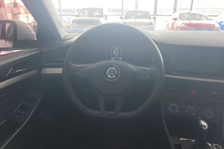 Used Volkswagen Bora 2019 Revised Version 1.5L Automatic Fashionable Style China VI Steering Wheel