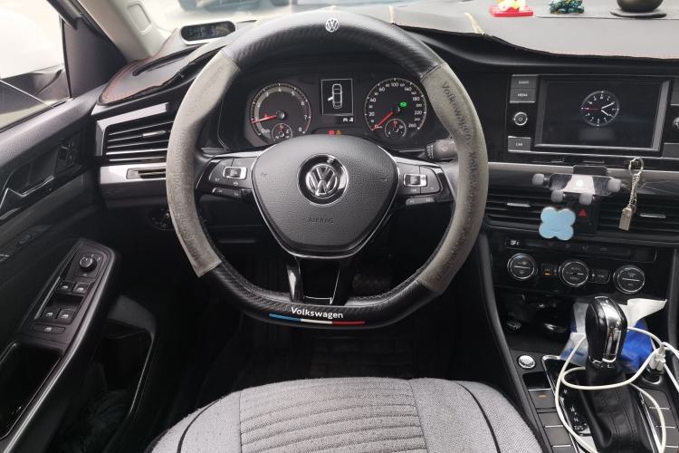 Used Volkswagen Bora 2019 Revised Version 1.5L Automatic Elite Edition China VI Standard Steering Wheel