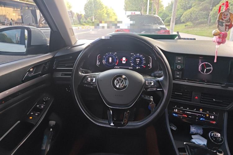 Used Volkswagen Bora 2019 Revised Version 1.5L Manual Comfort Edition China VI Standard Steering Wheel