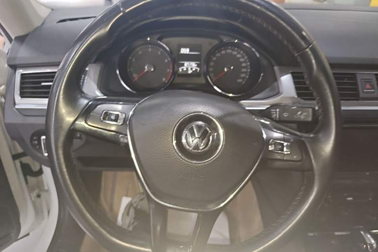 Used Volkswagen Bora 2019 Bora·Legend 1.5L Automatic Leading Model China V Emission Standard Steering Wheel