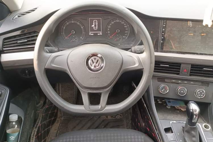 Used Volkswagen Bora 2019 Revised Version 1.5L Automatic Fashionable Style China VI Steering Wheel