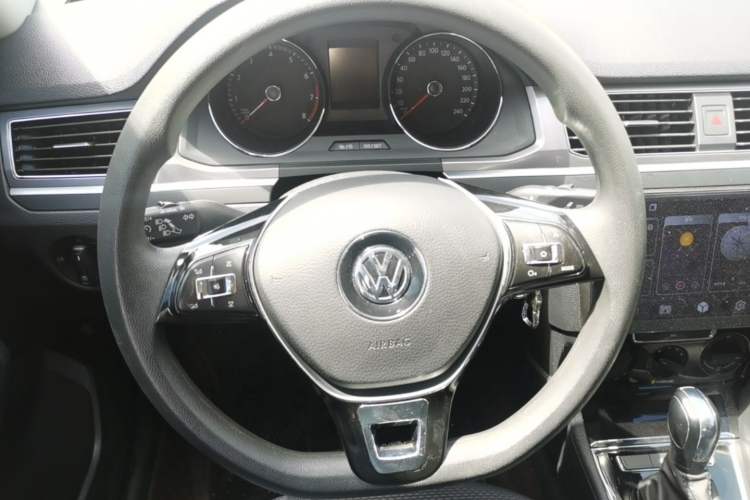 Used Volkswagen Bora 2019 Facelift Bora·Legend 1.5L Automatic Fashion Edition China VI Standard Steering Wheel