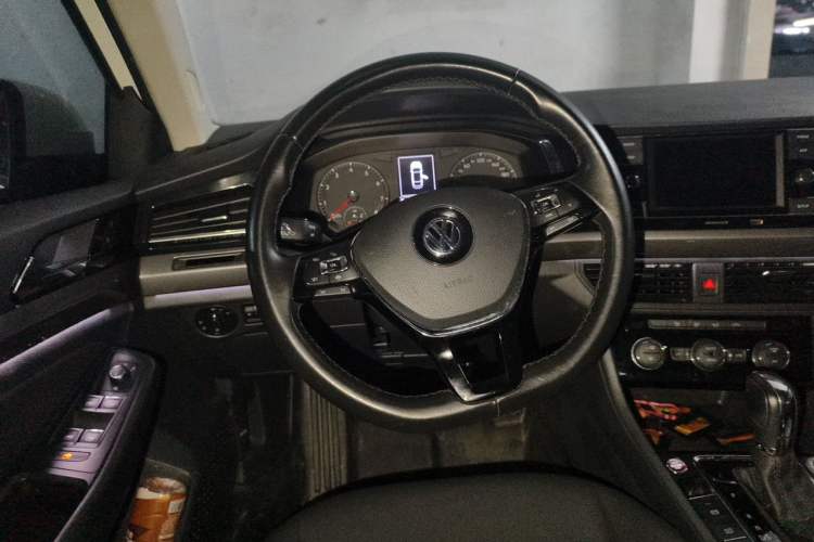 Used Volkswagen Bora 2019 Revised Version 1.5L Automatic Elite Edition China VI Standard Steering Wheel