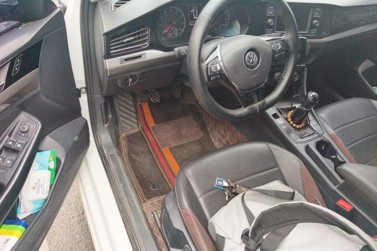 Used Volkswagen Bora 2019 Revised Version 1.5L Manual Comfort Edition China VI Standard Steering Wheel