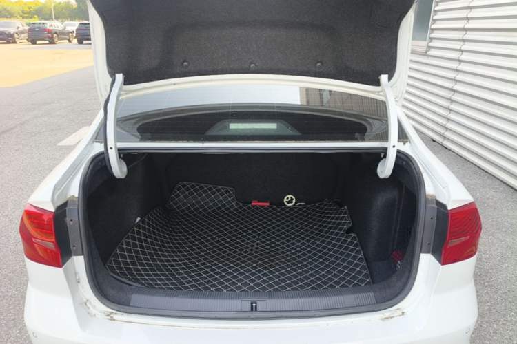 Used Volkswagen Bora 2019 Bora Legend 1.5L Automatic Leading Model China VI Standard Trunk