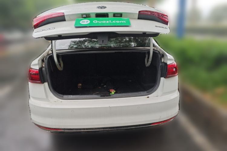 Used Volkswagen Bora 2019 1.5L Automatic Elite Version Trunk