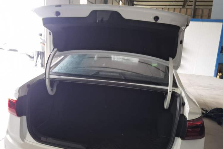 Used Volkswagen Bora 2019 Revised Version 1.5L Manual Fashion Edition China VI Standard Trunk