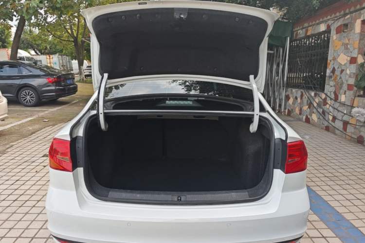Used Volkswagen Bora 2019 Facelift Bora·Legend 1.5L Automatic Fashion Edition China VI Standard Trunk