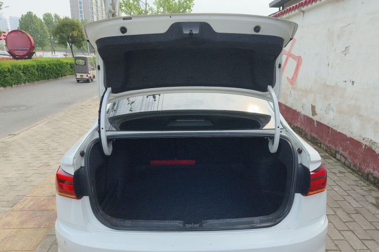 Used Volkswagen Bora 2019 1.5L Automatic Fashion Model Trunk