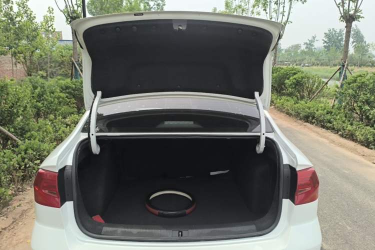 Used Volkswagen Bora 2019 Bora Legend 1.5L Manual Fashion Edition China VI Standard Trunk