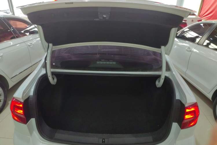 Used Volkswagen Bora 2019 Bora Legend 1.5L Automatic Leading Model China VI Standard Trunk