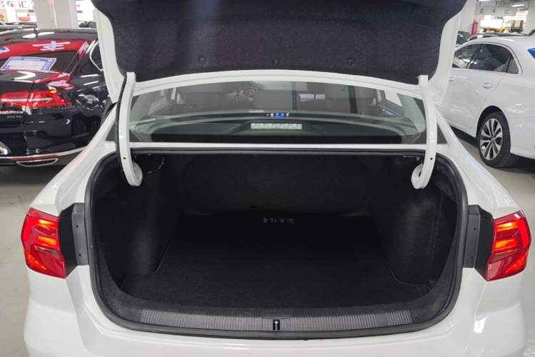 Used Volkswagen Bora 2019 Facelift Bora·Legend 1.5L Automatic Fashion Edition China VI Standard Trunk