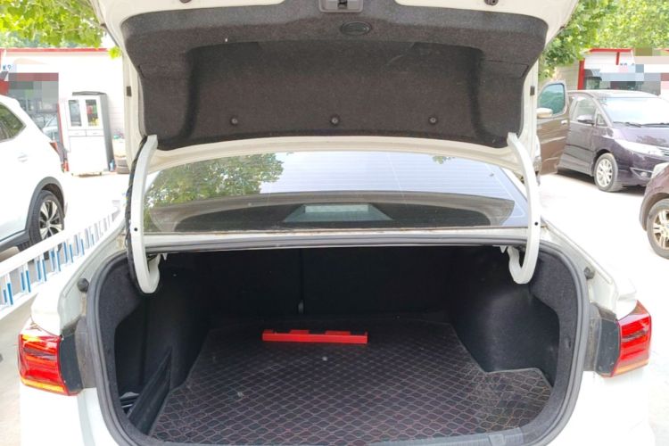 Used Volkswagen Bora 2019 Revised Version 1.5L Manual Fashion Edition China VI Standard Trunk