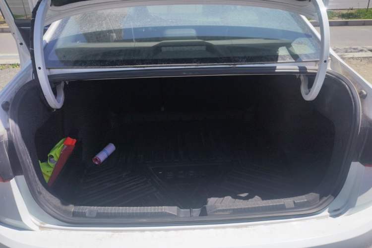 Used Volkswagen Bora 2019 1.5L Automatic Elite Version Trunk