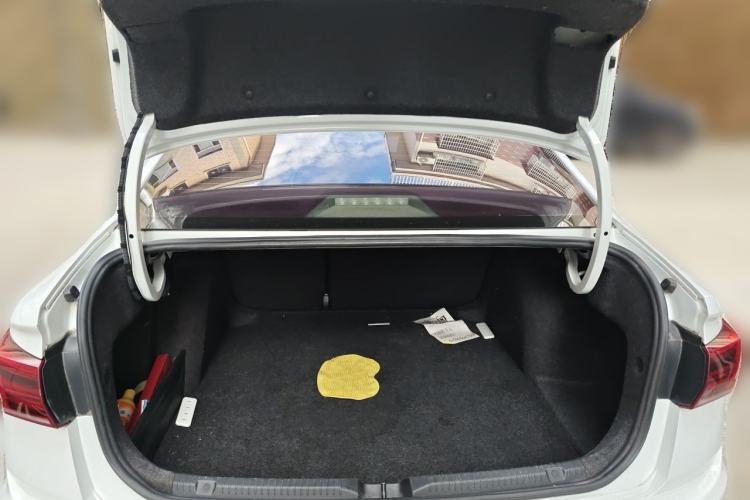 Used Volkswagen Bora 2019 1.5L Automatic Elite Version Trunk