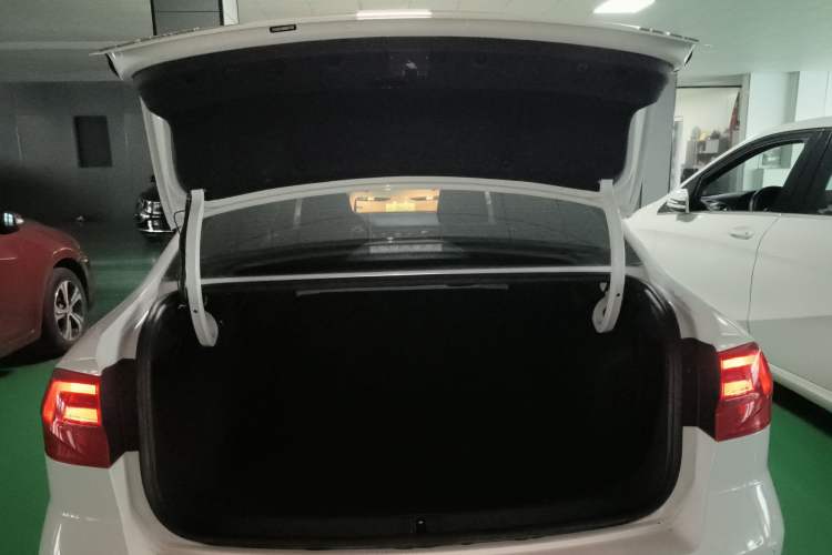 Used Volkswagen Bora 2019 Facelift Bora·Legend 1.5L Automatic Fashion Edition China VI Standard Trunk