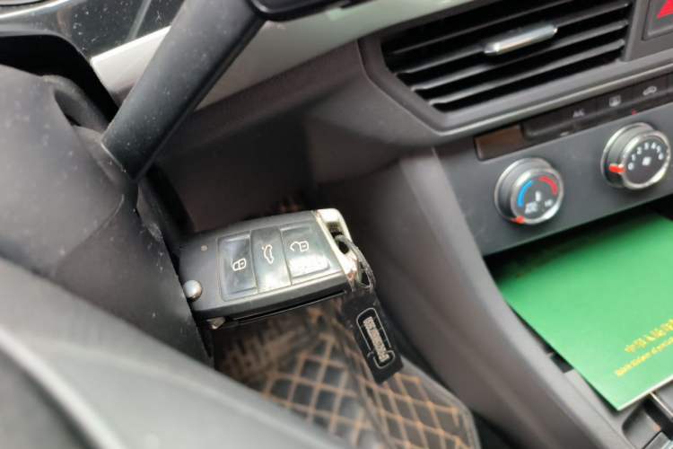 Used Volkswagen Bora 2019 1.5L Automatic Fashion Model Vehicle Key