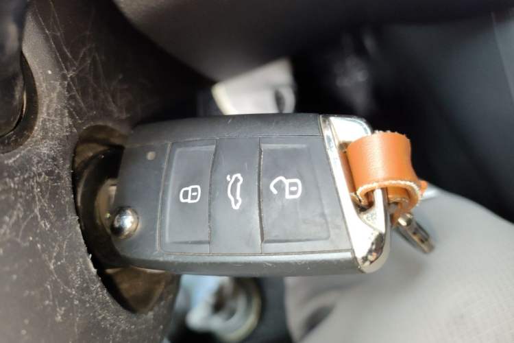 Used Volkswagen Bora 2019 Revised Version 1.5L Automatic Fashionable Style China VI Vehicle Key