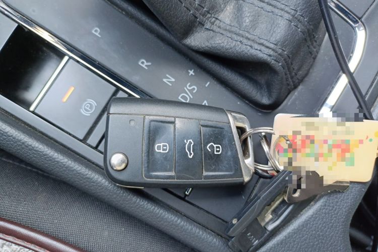Used Volkswagen Bora 2019 Revised Version 1.5L Automatic Fashionable Style China VI Vehicle Key