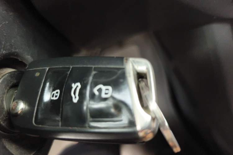 Used Volkswagen Bora 2019 1.5L Automatic Fashion Model Vehicle Key