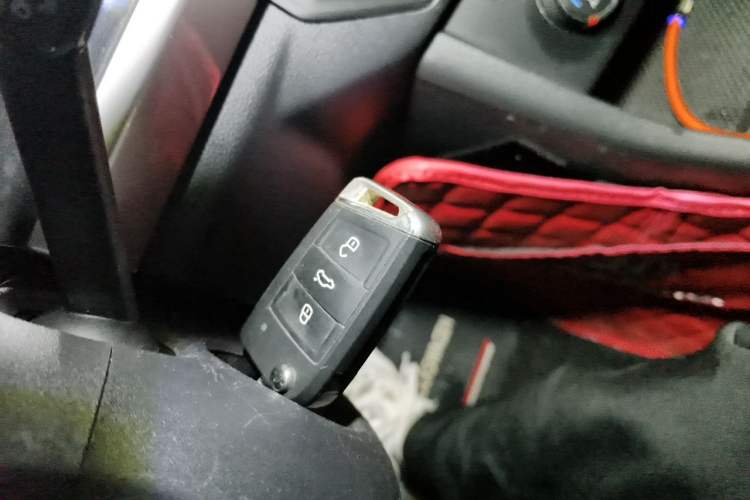 Used Volkswagen Bora 2019 1.5L Automatic Fashion Model Vehicle Key