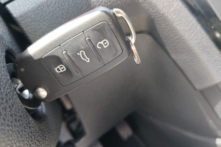 Used Volkswagen Bora 2019 Bora Legend 1.5L Automatic Leading Model China VI Standard Vehicle Key