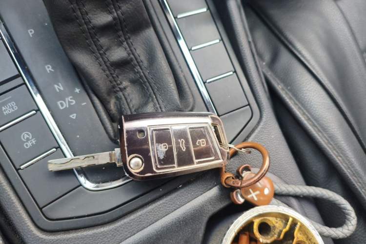 Used Volkswagen Bora 2019 1.5L Automatic Fashion Model Vehicle Key